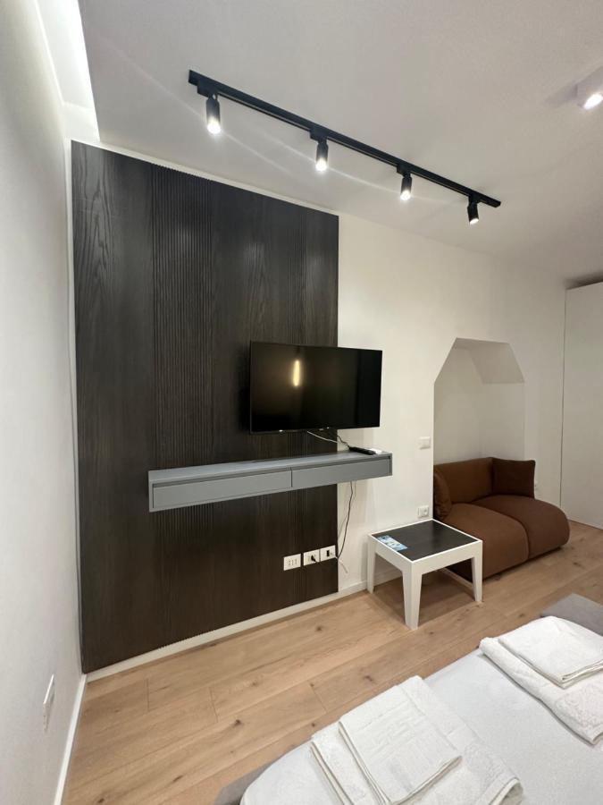 Center Apartment ติรานา ภายนอก รูปภาพ