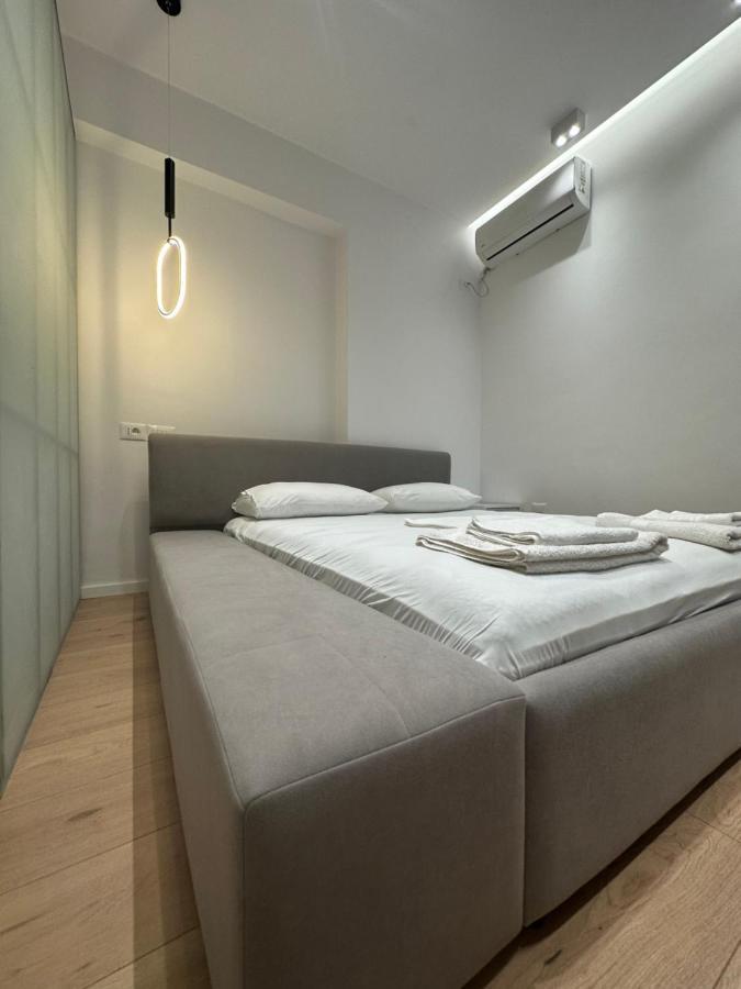 Center Apartment ติรานา ภายนอก รูปภาพ